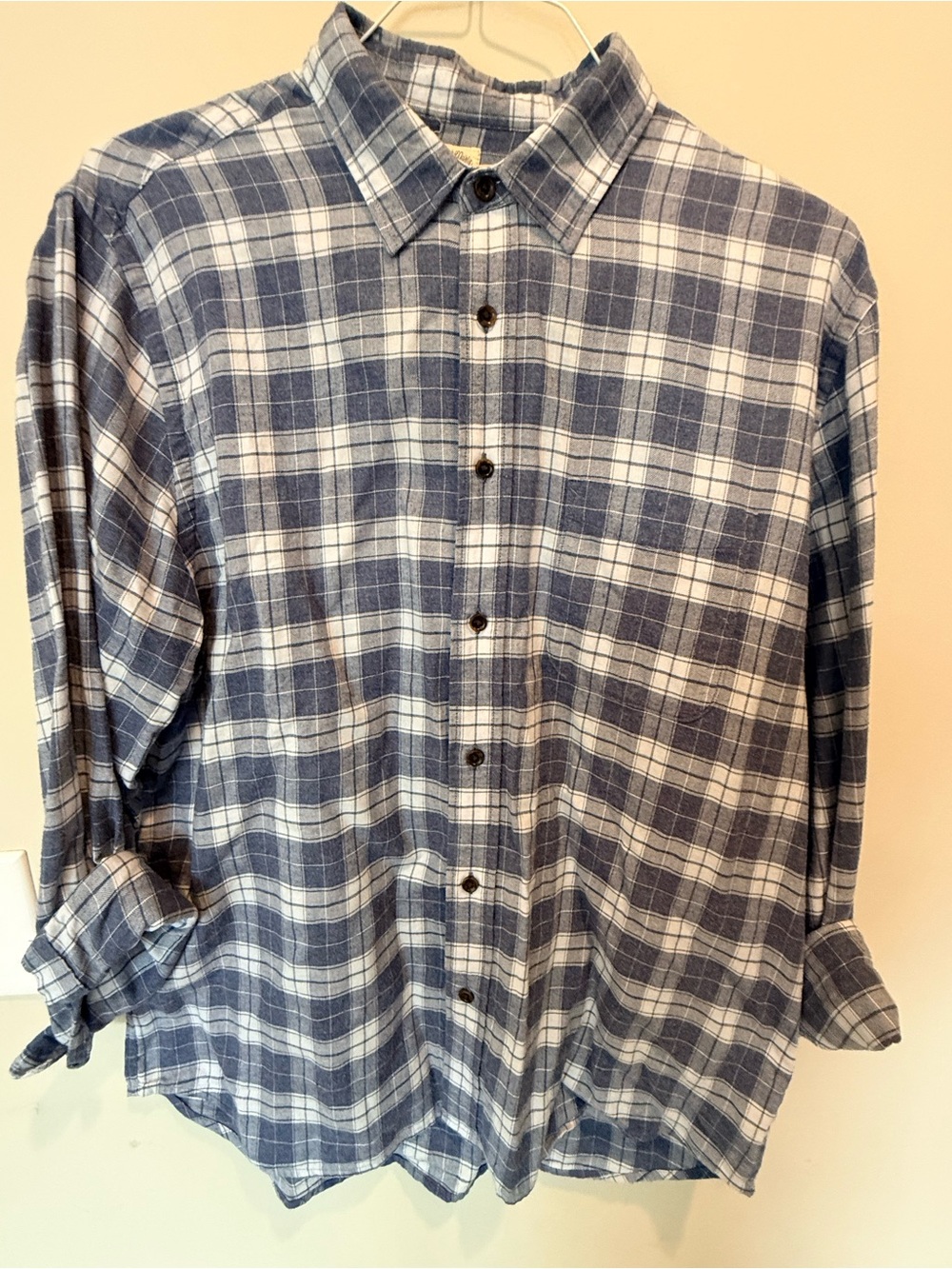 Faherty Navy and White Plaid Casual Button-Down Shirt